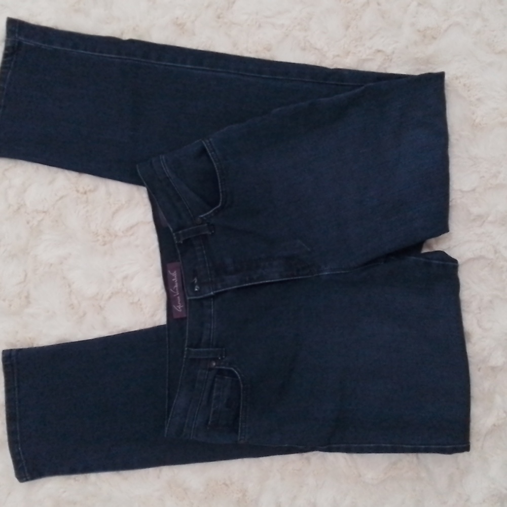 Gloria Vanderbilt (Amanda Style) Dark Indigo Straight Leg Jeans. Sz 8 NEVER WORN